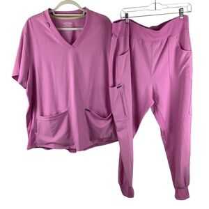 Landau Women's Forward 3 Pocket V-Neck Scrub Top and Forward Jogger Scrub Pants